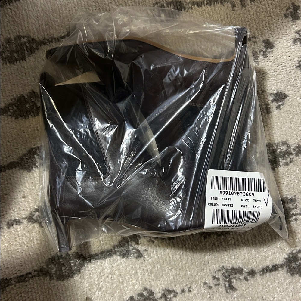 Madewell The Dimes Chelsea Boot Leather Brown - Picture 2 of 4
